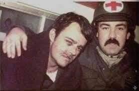 21 de Mayo de 1982 Comandos Argentinos derriban un avión Harrier GR.3 y  toman prisionero a su piloto Jeff Glover era el piloto más joven del 1º  Fighter Squadron de la RAF