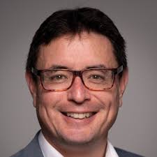 Eric Hoh's Instagram, Twitter & Facebook