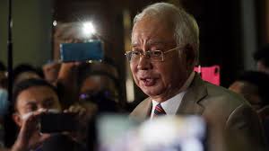 Malah wall street journal wsj malaysia berbesar hati dan berlapang dada memuatkan laporan berita terhadap najib razak mengenai isu rm2.6 bilion di muka hadapan akhbar perniagaan mereka. Jejak Eks Pm Najib Razak Hingga Tersandung Korupsi Dunia Tempo Co
