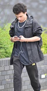 Изучайте релизы carolyn harding на discogs. Corrie Stars Look Totally Different To Their Characters As They Arrive On Set Mirror Online