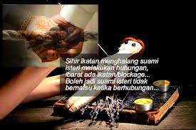 Sihir pemisah adalah sihir yang dihantar kepada mangsa dengan tujuan untuk memutuskan sesuatu perhubungan. Punca Masalah Rumahtangga Kenali Jenis Jenis Sihir Yang Lazim Berlaku Disekeliling Kita