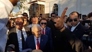 Ο δημήτρης κολλάτος είναι ο πρώτος δραματουργός του ελληνικού κινηματογράφου» 2. Dhmhtrhs Kollatos H 8rakh Elegxetai Apo Toys Toyrkoys Abalon Twn Texnwn