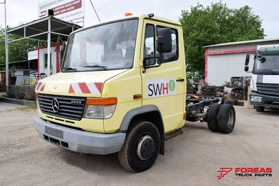 Mercedes Benz 1222NR-2005 Cab & Chassis Truck