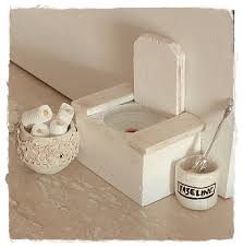 Das basteln mit pappe reift zum nachhaltigem lichtdesign. Mini Toilet Puppenhaus Basteln Toilette