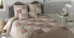 Collection de colette duvillard • dernière mise à jour il y a 5 semaines. Des Dessus De Lit En Patchwork Printaniers M6 Deco Fr