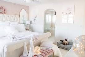 It maximizes the space in the room while lending a classic touch to the room. Luxurious Master Bedroom Refresh Luxury Bedroom Master Pink Master Bedroom Pink Bedroom Design