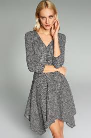 Siyah Asimetrik Detayli Elbise Trendyolmilla Trendyol Elbise Elbise Modelleri Wrap Elbise