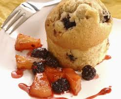 Muffins Aux Mures Et Poelee D Ananas Recette De Muffins Aux Mures Et Poelee D Ananas Marmiton Recette Muffin Muffins Gateaux Et Desserts