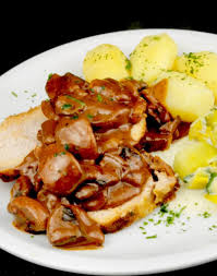 Schweinelachsbraten Mit Pilzen Zu Faul Zum Kochen In 2020 Lachs Braten Schweinebraten Rezept Fleisch Gerichte