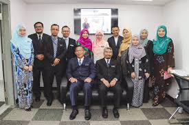 Pejabat setiausaha kerajaan negeri selangor, bangunan sultan salahuddin abdul aziz shah, shah alam, selangor darul ehsan. Icu Jpm ×'×˜×•×•×™×˜×¨ Ketua Pengarah Unit Penyelarasan Pelaksanaan Icu Jabatan Perdana Menteri Jpm Ybhg Datuk Nor Azri Zulfakar Hari Ini Merasmikan Pejabat Pembangunan Negeri Selangor Icu Jpm Yang Baharu Turut Hadir Pengarah