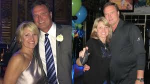 Being coach's wife isn't easy": When Bill Self couldn't hold back emotions  for wife Cindy at 2017 Naismith Memorial Basketball Hall of Fame ceremony