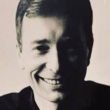 Mariana Gray (@Mariana_Gray)