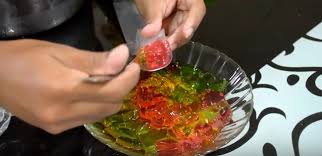 Masukkan ke dalam strawberry yogurt tadi. Resepi Aiskrim Sumi Jelly Susu Lembu Yang Tengah Viral Dan Lebih Sedap Aneka Resepi Mudah Dan Sedap