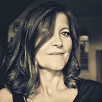 Diana Rabe's Instagram, Twitter & Facebook