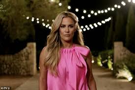 A heartbreaking documentary on the life and death of caroline flack will be aired on channel 4 as the broadcaster releases the first look at the trailer. Lpicw4cs4p9kvm