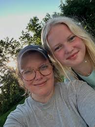 I had to share my testimony from today. I'm speechless. My daughter,  Isabella and I went to town for a grocery pickup and to grab dinner. On the  way we were talking