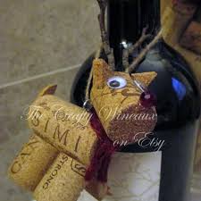 Just Sold Almost Out Of Time To Get Them By Christmas Wine Cork Deer Reindeer Rudolph Also On Thecraftywineaux Com Corcho Victoriano Verduras