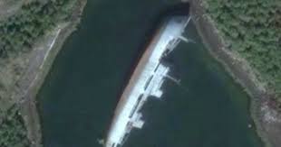 Another Abandoned Ship Near Murmansk From Google Earth Abandoned Ships Abandoned Abandoned Places