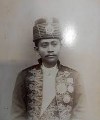 Maj 1943) var den 26. Sultan Abdul Hamid Halim Shah Of Kedah Who Sent His Picture To Istanbul Through The Consulate In Order To Develop Relation Abdul Hamid Sultan Abdul Hamid Kedah