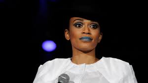 Robert marawa is a south african television and radio personality. Entertainment News Pearl Thusi Robert Marawa Court Love Rumours The Mail Guardian