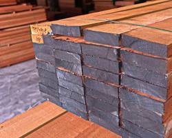 Gambar Kayu Meranti