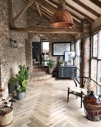 Oh Hey Friday Hope Everyone Has A Great Day I Don T Even Know If I M Working Yet To Renovation Vieille Maison Renovation Maison Ancienne Amenagement Grange