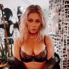 Paige VanZant shows off underboob as fans say theyre a jiggle away from  popping out - Daily Star