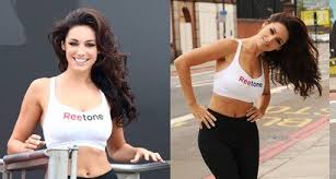 Busty teen brunette is arrested by an lp officer for stealing jewelry.the officer conducts a strip search and he found the. Kelly Brook Strips Down To Nothing But Sneakers For Reebok Billboard