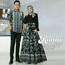 Atau kamu bisa mengambil kombinasi dari sudut bawah saja dimana menggunakan warna polosan. Ec Couple Rania Black L Atasan Fashion Baju Muslim Gamis Couple Gamis Batik Wanita Fesyen Wanita Muslim Fashion Gaun Di Carousell