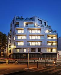 Tranquila y ordenada, donde las bicicletas son las reinas de las calles y sus habitantes viven en un entorno tranquilo y seguro. Gallery Of Le Copenhague Apartments Christophe Rousselle 23