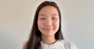 As part of our Spring Convocation 2025 coverage, we asked graduates from  our six Schools to share their experiences of completing a degree in  McGill's Faculty of Medicine and Health Sciences. Here,