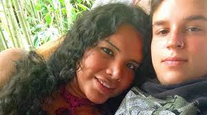 O casal transgênero em que o pai deu à luz um menino