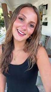 April Bratcher's Instagram, Twitter & Facebook