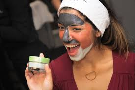 L'Oréal estrena el #mondaydetox y su línea de productos de arcillas en  Snapchat — The Media Scoop