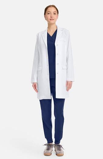 Doctor & Physician White Lab Coats | Medelita