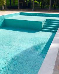 Ein Bild Fur Den Inhalt Piscina Mesa E Atividades Ao Ar Livre Coole Pools Schwimmbad Landschaftsbau Schwimmbader Hinterhof