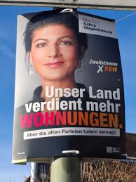 Plakate und Politik auf Passaus Straßen