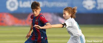 » zonacalciofaidate » video calcio » tornei video » xxvi torneo nacional pamesa laliga promises santander. El Alevin A Participo En El Xxv Torneo Nacional Pamesa La Liga Promises Real Madrid Cf