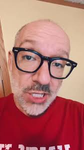 I’m tired of it..the grease. #unclemike #michaelharold75 #theunclemike75  #grease #oil #pillowcase #petroleumjelly #babyoilhead #crisco #evoo  #havoline #michelinman