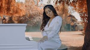 .danseaza amandoi (official video) stream/download: Videoclip Nicole Cherry Doctore