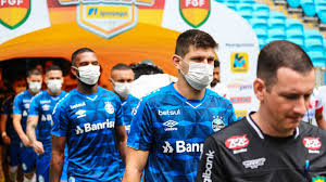 Notícias e informações sobre grêmio. Coronavirus Gremio Take To Pitch In Face Masks In Protest Over Having To Play Football News Sky Sports
