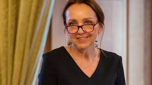 MÍSTOPŘEDSEDKYNĚ RADY VYSOKÝCH ŠKOL MICHAELA HRUBÁ ZVOLENA ČLENKOU VĚDECKÉ  RADY ČESKÉ AKADEMIE Dne 18. března 2025 byla Sněmem do Vědecké rady zvolena  prof. PhDr. Michaela Hrubá, Ph.D., emeritní děkanka Filozofické fakulty  UJEP.