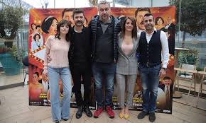 Düğüm salonu dizisi i̇rem sak. Dugum Salonu Nun Oyunculari Gala Icin Izmir E Geliyor