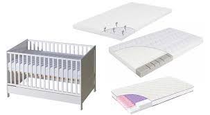 Viele eltern machen sich gedanken über die richtige babymatratze und möchten die passende zu ihrem babybett finden. Die 5 Beliebtesten Babybett Matratzen 70x140 Baby Ratgeber