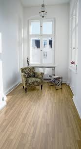 Secura Pur Luxury Vinyl Sheet Flooring In Golden Oak Modern Houses Interior Golden Oak Floors Vinyl Sheet Flooring