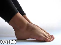 Build A Better Pointe By Strengthening Underused Foot And Ankle Muscles Dancers Obsess Over Their Feet Day Aft Dance Technique Cross Training Foot Exercises