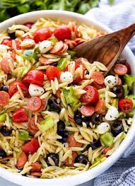 Drain and rinse with cold water. Christmas Pasta Salad Recipe 20 Easy Pasta Salad Recipes For Christmas Day In The Pasta Other Kale Recipes I Taisha Mccreary