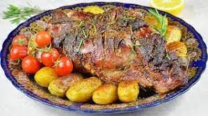 Puteti face aceasta reteta de pulpe de pui cu cartofi la cuptor cu orice fel de legume doriti. Friptura De Miel La Cuptor Jamilacuisine Youtube