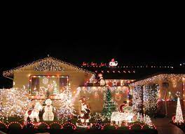 Tour jen perkins' vintage winter wonderland 30 photos. Outdoor Christmas Decorations 15 Over The Top Ideas Bob Vila