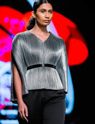 Naina Art Brands Photos On Twitter Throwback Rimzim Dadu Lmifwss19 Fashionweek Madeinindia Https T Co Glebmdpy2v twitter